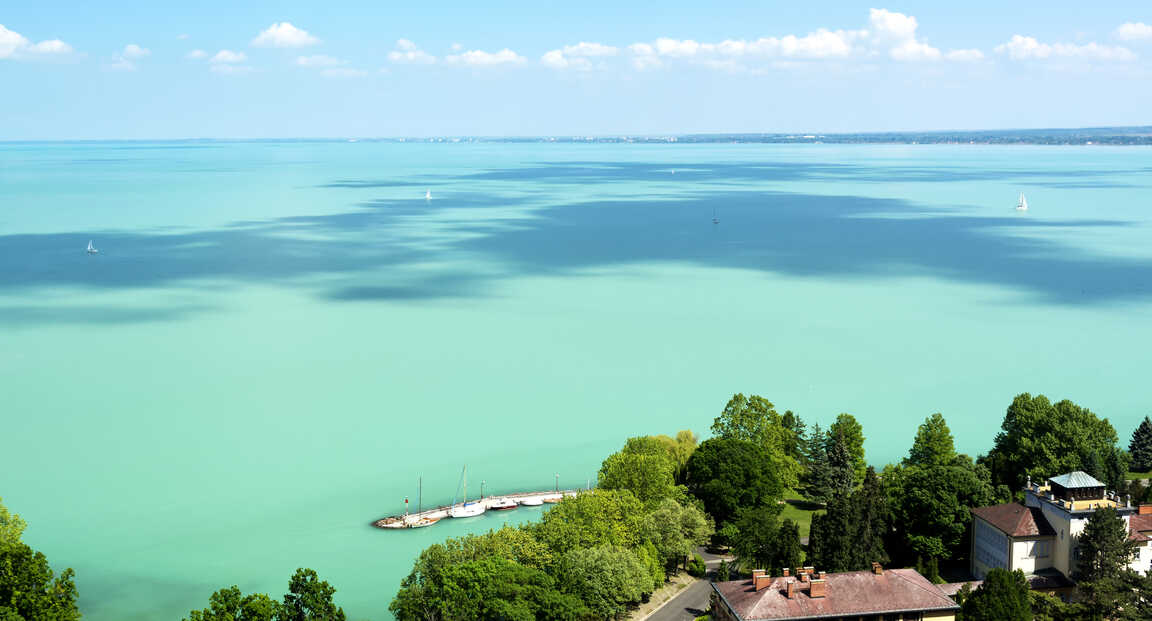 Megéri ingatlant venni a Balatonnál 2025-ben?