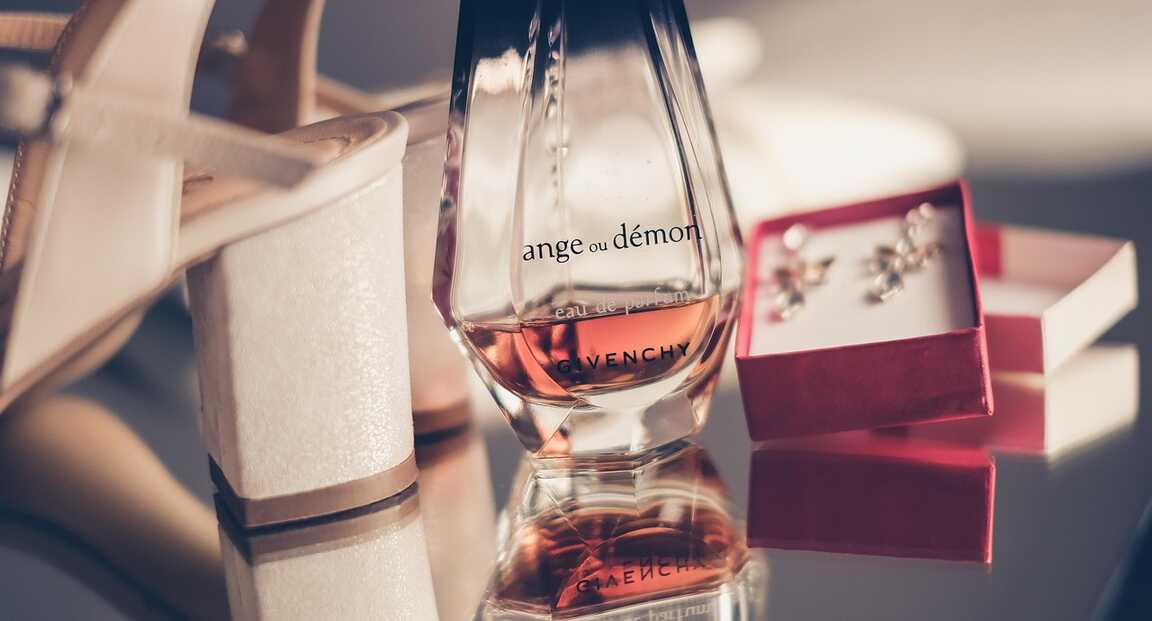 Férfi parfüm szettek – amikor az illat több, mint stílus: egy karakter története